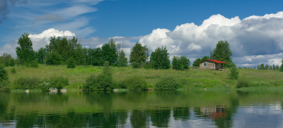 Small-Home-on-Lake-with-a-big-view