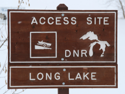 longlakesign2